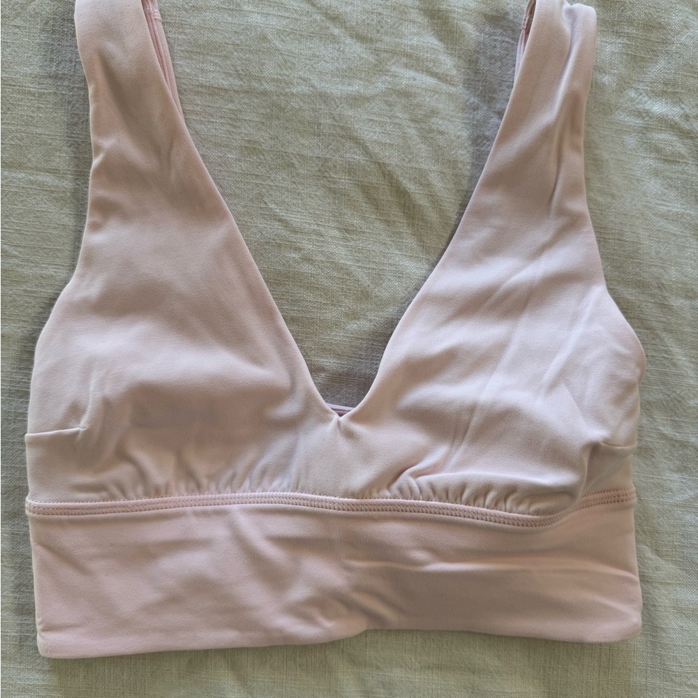 lululemon strawberry milkshake bundle 🍓🥛 define, scuba, and bra!! - Picture 10 of 13